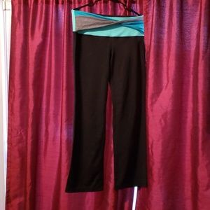 Lululemon yoga pants